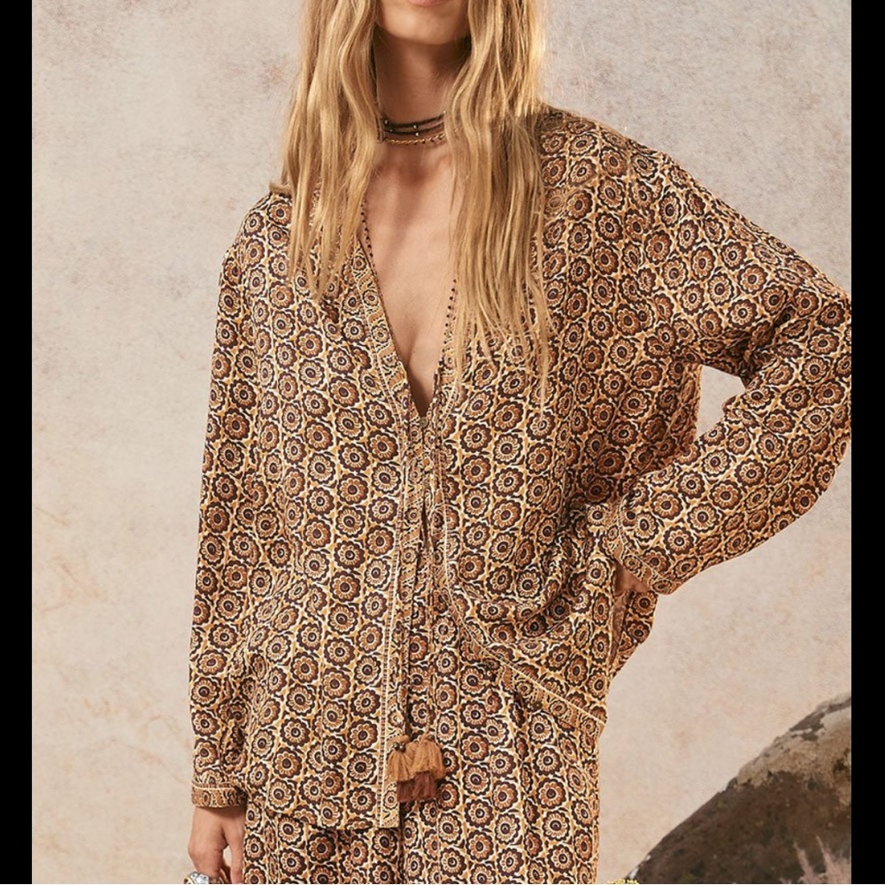 ⭐️Spell Sannah Tie Blouse